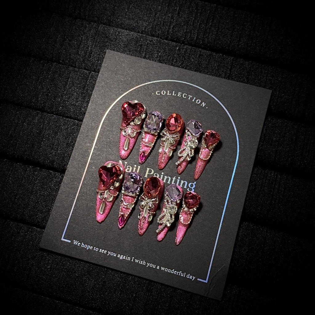 【Klara Pink】เล็บปลอมแฮนด์เมด สีชมพูม่วงพาสเทล หัวใจแดง เพชรใหญ่ โบว์เจ้าหญิง วิบวับหรูหรา