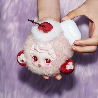 POP MART SKULLPANDA You Found Me！Series Earphone Bag