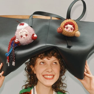 POP MART SKULLPANDA You Found Me！Series Earphone Bag