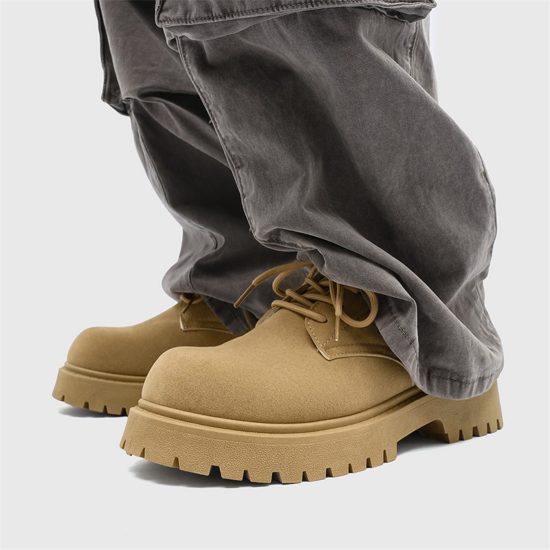 รองเท้าบู๊ทมาร์ตินหนังวัวระบายอากาศแบบย้อนยุคสำหรับผู้ชาย Derby หนังกลับ พื้นหนา สำหรับใส่ทำงาน