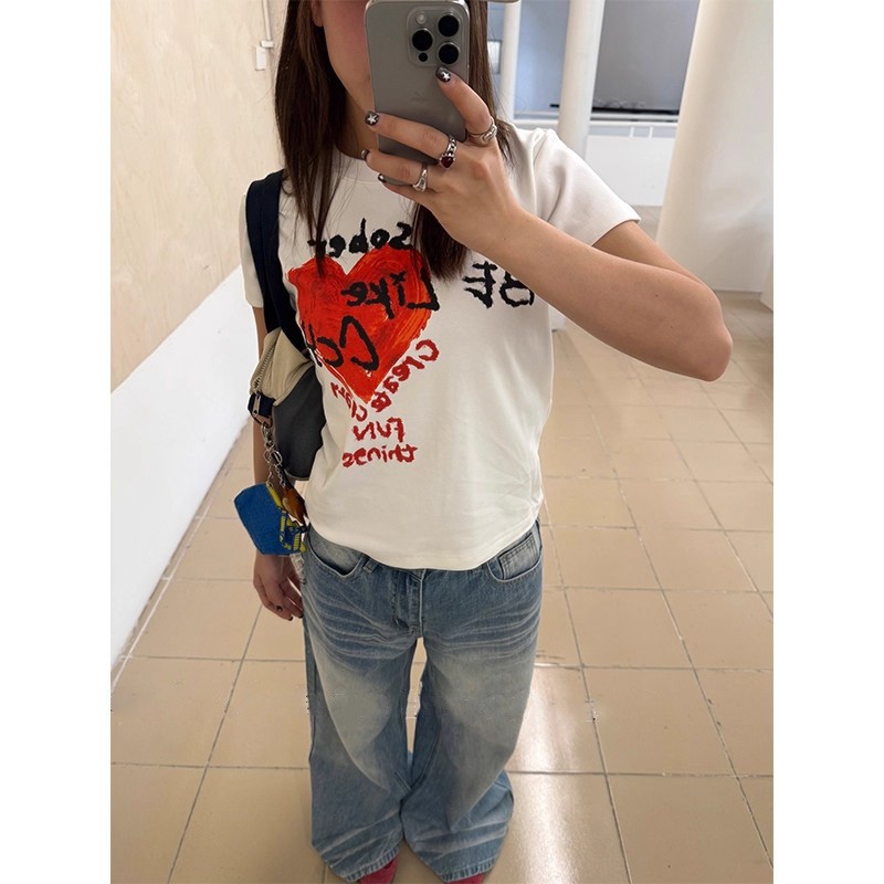 ☛สตรีทแฟชั่น  เสื้อวินเทจ☚ ตัดไหล่ตรงสาวแซ่บ ผ้าเกรดA+ ดีไซน์งานหนัก✨ปังไม่ซ้ำ2025
