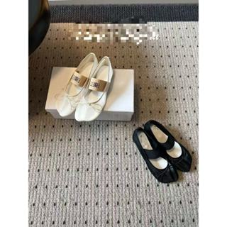 มม รองเท้าบัลเล่ต์ มีตาข่าย