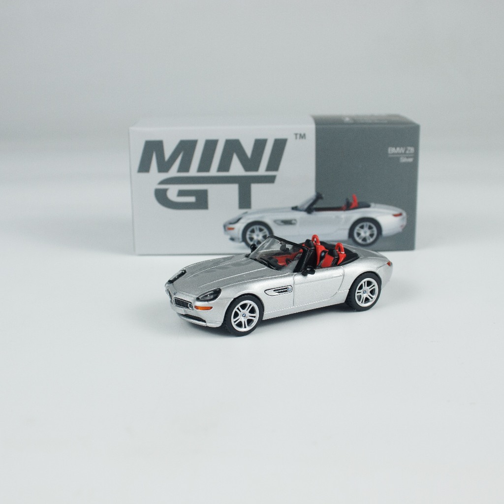MINIGT 1: 64 BMW BMW Z8 Convertible Sports Car Silver Paint สีแดงภายใน 998 โมเดลรถโลหะผสม