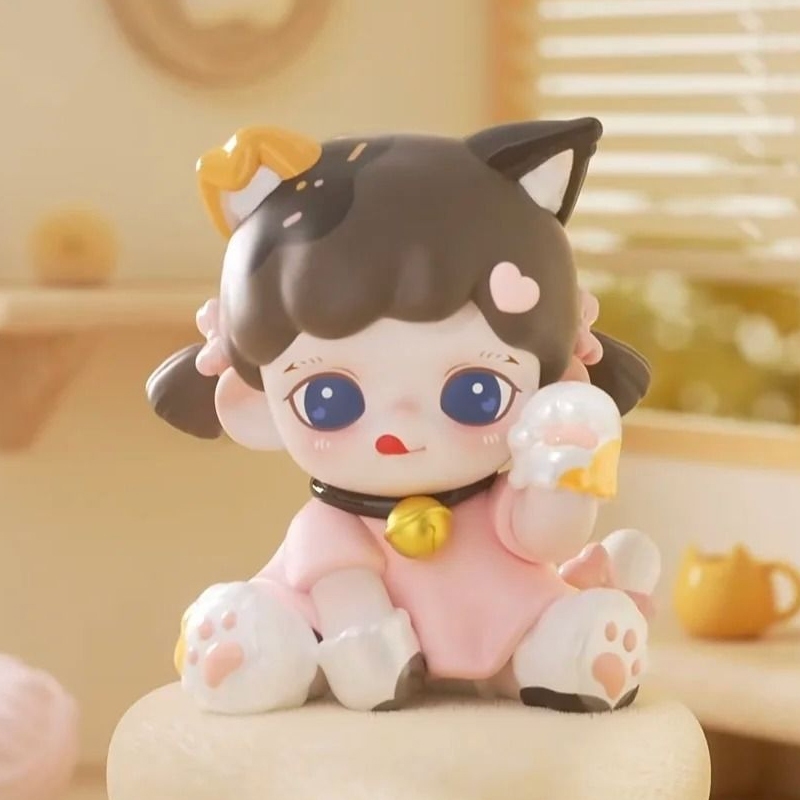 Baby Zora Meow Eat Face Series Action Figure Desktop Model Toy Surprise