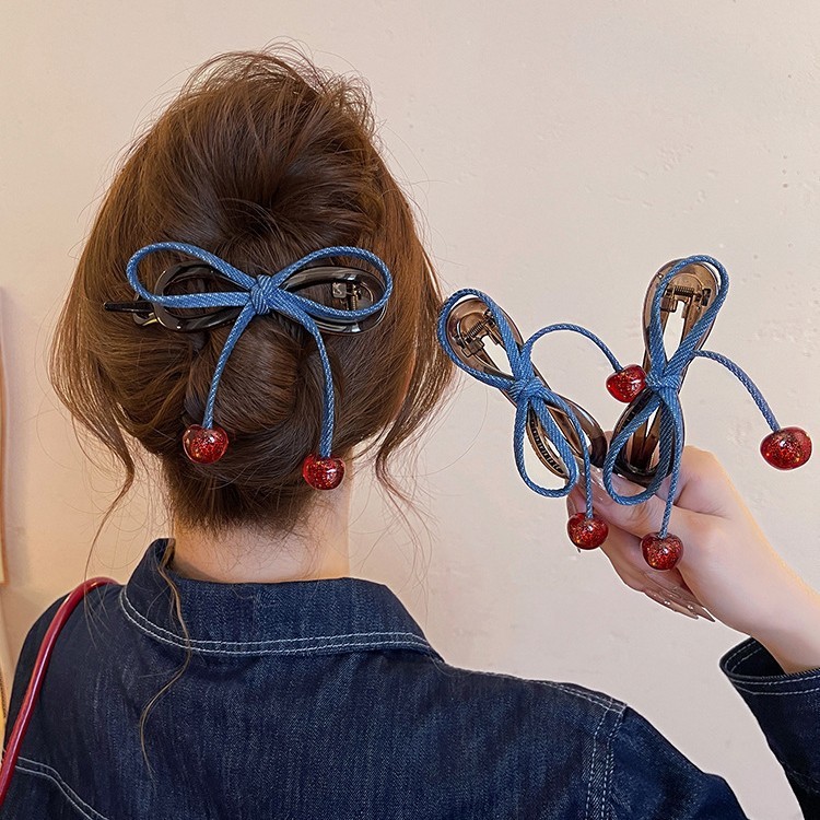 Cherry Denim Bow Twist Clip สไตล์ใหม่ สำหรับทรงผมผู้หญิง คลิปแบนด้านหลังหัวผม