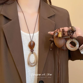 สร้อยคอจี้รูปหัวใจเรซิ่น สไตล์วินเทจ สำหรับคนชอบความสวยงามแบบดั้งเดิม