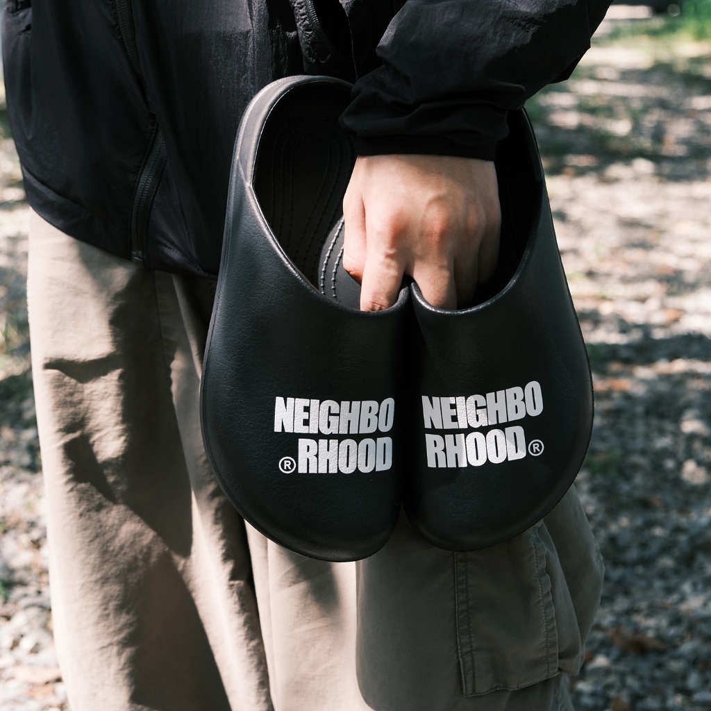 Street Wear NEIGHBORHOOD Soft Sole รองเท้าแตะขนาดใหญ่รองเท้า Birkenstock Baotou Casual Anti-slip Chef รองเท้า NBHD