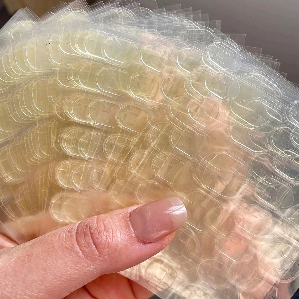50ชิ้น1200สติกเกอร์เล็บวุ้นกาวที่ถอดออกได้กาวสวมใส่เล็บปลอมที่มีความหนืดสูงสติกเกอร์เล็บกันน้ํา ราคา ถูกที่สุด ดีลบีเคเค