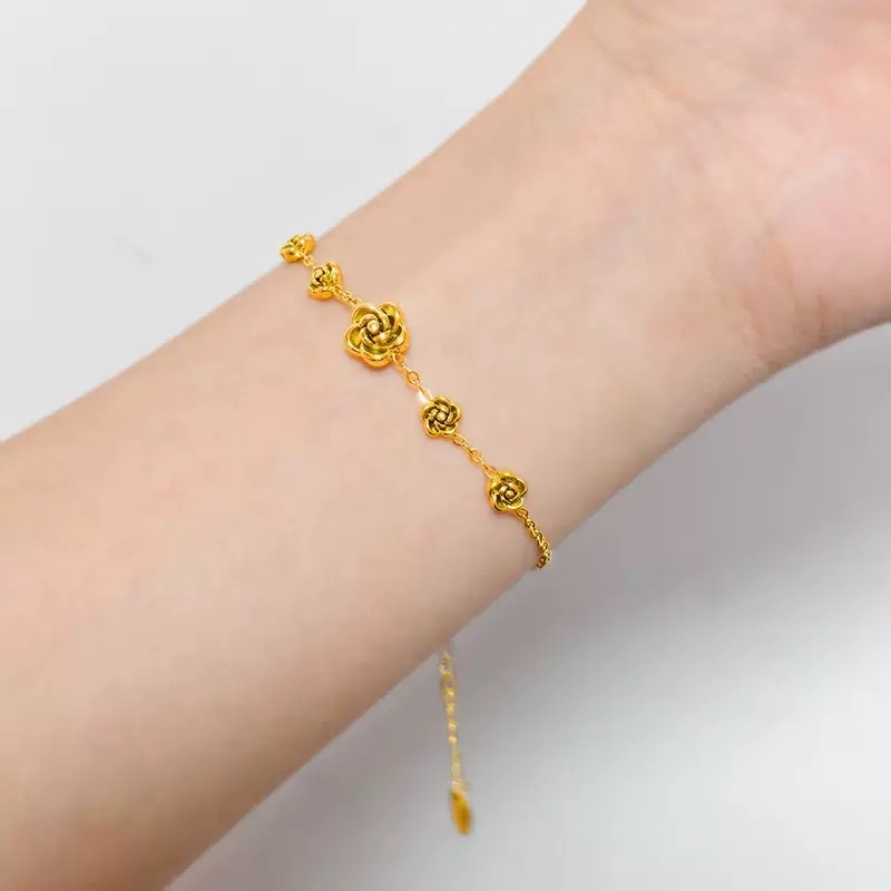สร้อยข้อมือและสร้อยคอมัลติเลเยอร์ สไตล์โรแมนติก กุหลาบทรงทอง 18K และไทเทเนียม