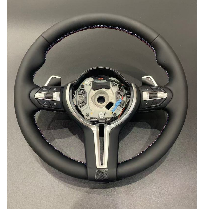 เหมาะสําหรับ BMW F10 F11 F20 F21 F22 F30 F31 F32 F36 F80 M3 M4 M Sport พวงมาลัยหนังกว้าง shift paddl