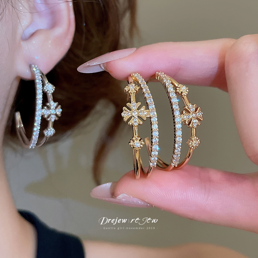 ต่างหูเงินSterling 925 ชุบทองคำขาว ออกแบบลายดอกไม้และตัว C สไตล์แฟชั่น