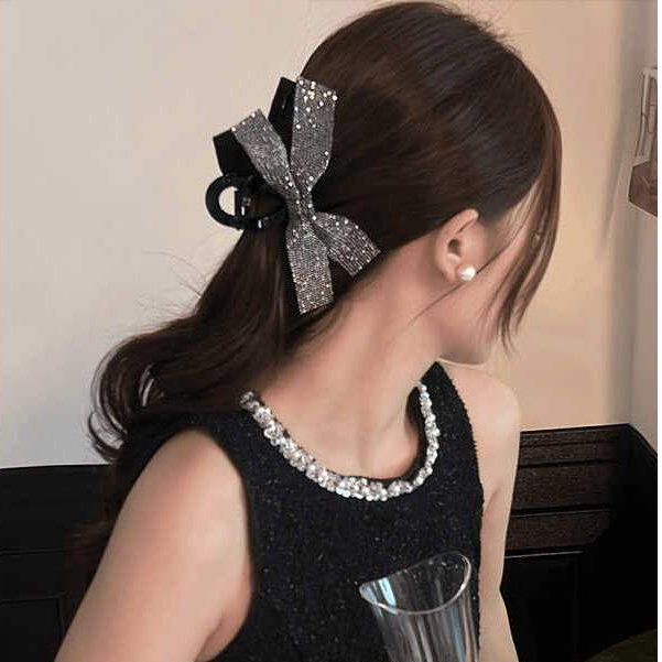 Galaxy Strobe Grab Clip 2025 กิ๊บติดผมแบบโบว์เงางาม สไตล์ใหม่ เสริมความหรูหราให้ทรงผม ราคา ถูกที่สุด ดีลบีเคเค แกลเลอรีภาพที่ 7