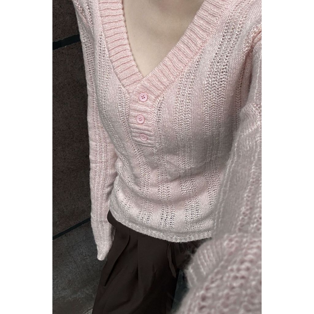 เสื้อกันหนาวสีชมพูแบบโวลต์ สำหรับผู้หญิง ออกแบบมาในสไตล์ขี้เกียจ สวมใส่สบาย เบาบางพอดีตัว และให้ความรู้สึกนุ่มนวล ราคา ถูกที่สุด ดีลบีเคเค แกลเลอรีภาพที่ 2