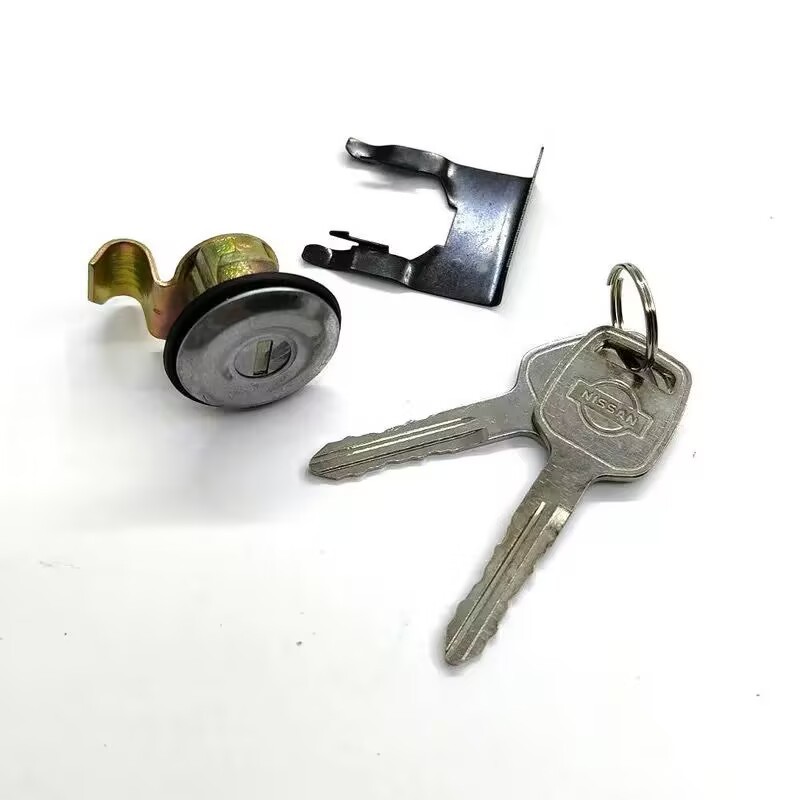 สําหรับ NISSAN FRONTIER D22 ล็อคถังน้ํามัน