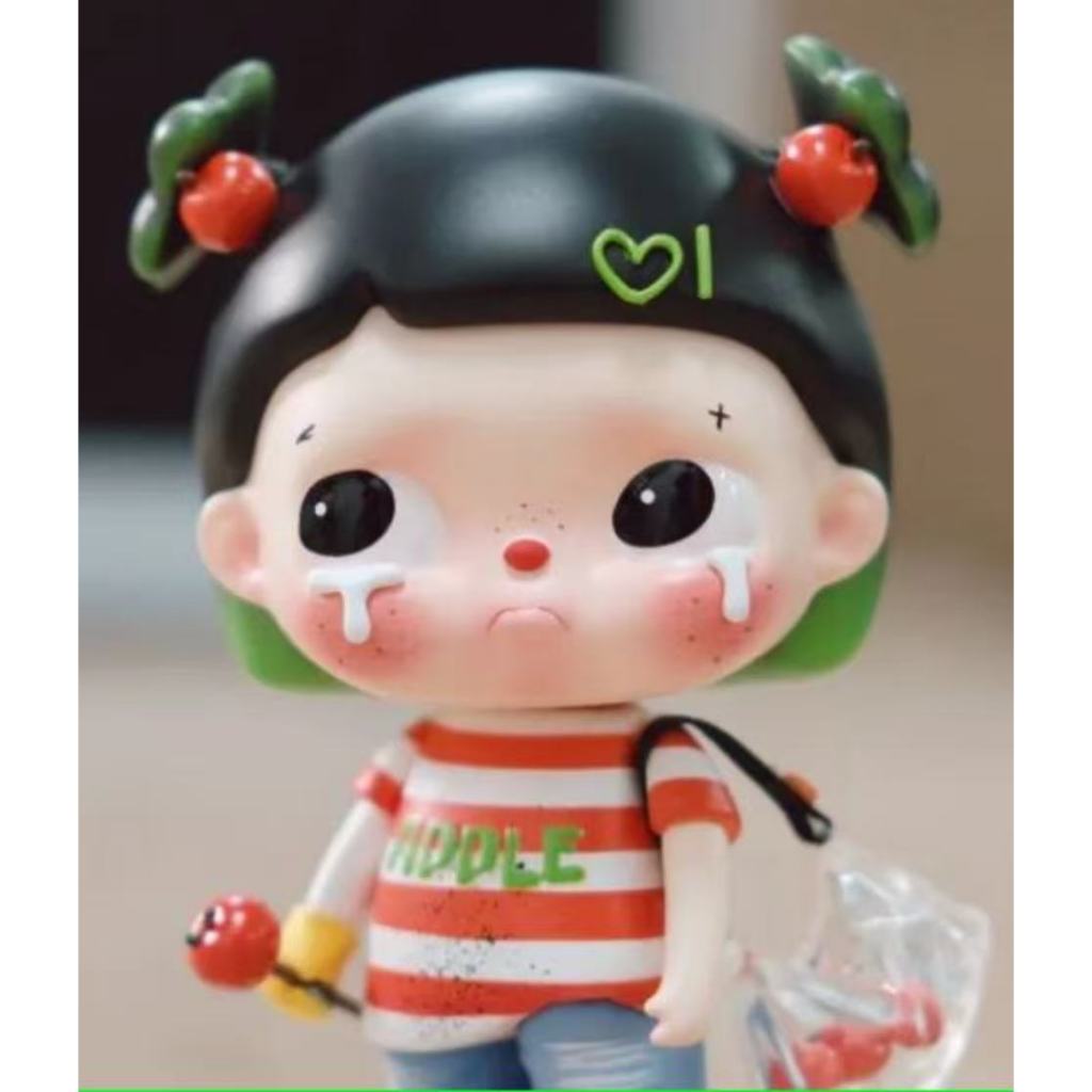 Kubao studio kubao Apple ยืนท่าทางรูปอินเทรนด์เล่นตุ๊กตาของเล่นตุ๊กตาของขวัญ