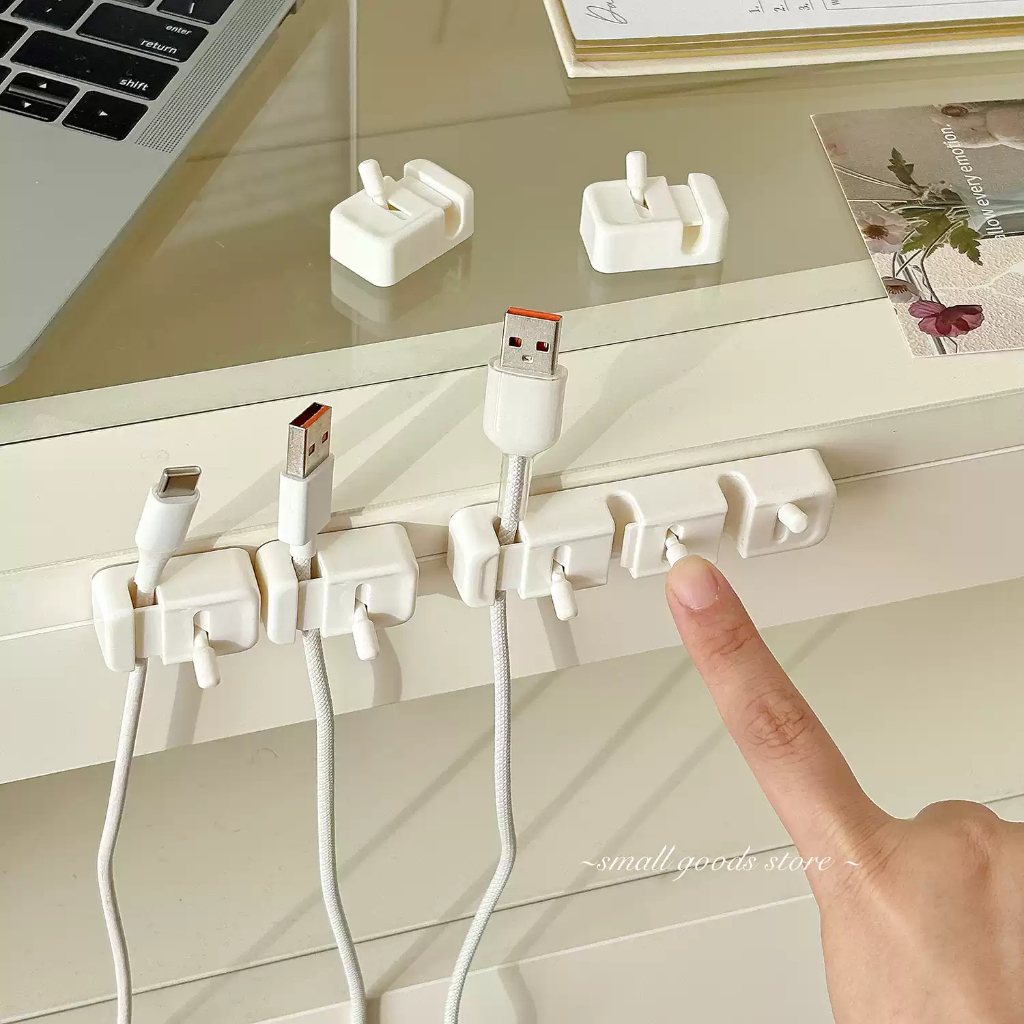 ล็อคก้านโยก! Data Cable Organizer กาวเดสก์ท็อปสายชาร์จ Organizer Creative Cable Camp