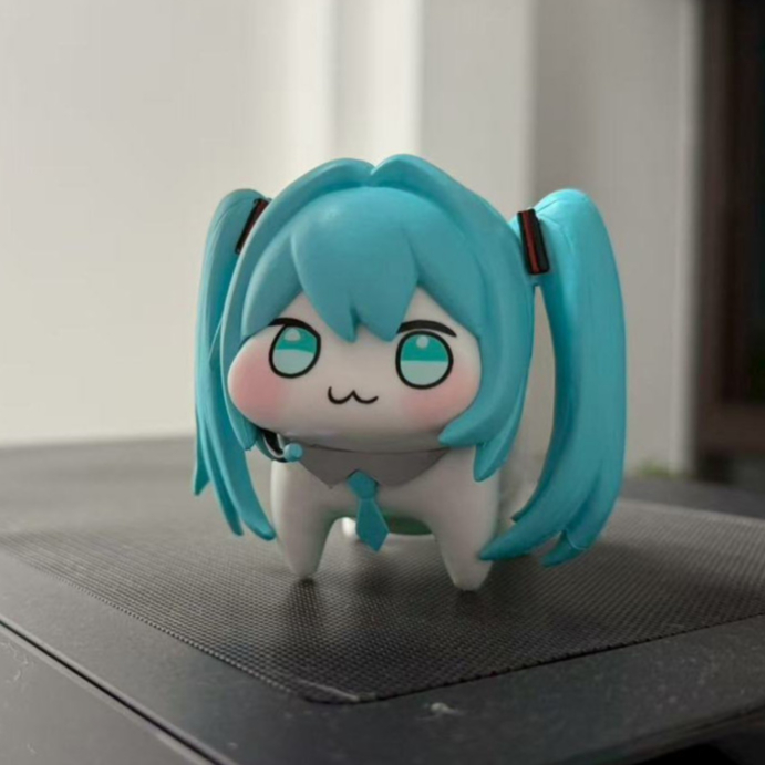 น่ารัก Doro x Hatsune miku คุณภาพสูงรูป miku รูป สินค้าของเล่นตุ๊กตาตกแต่ง