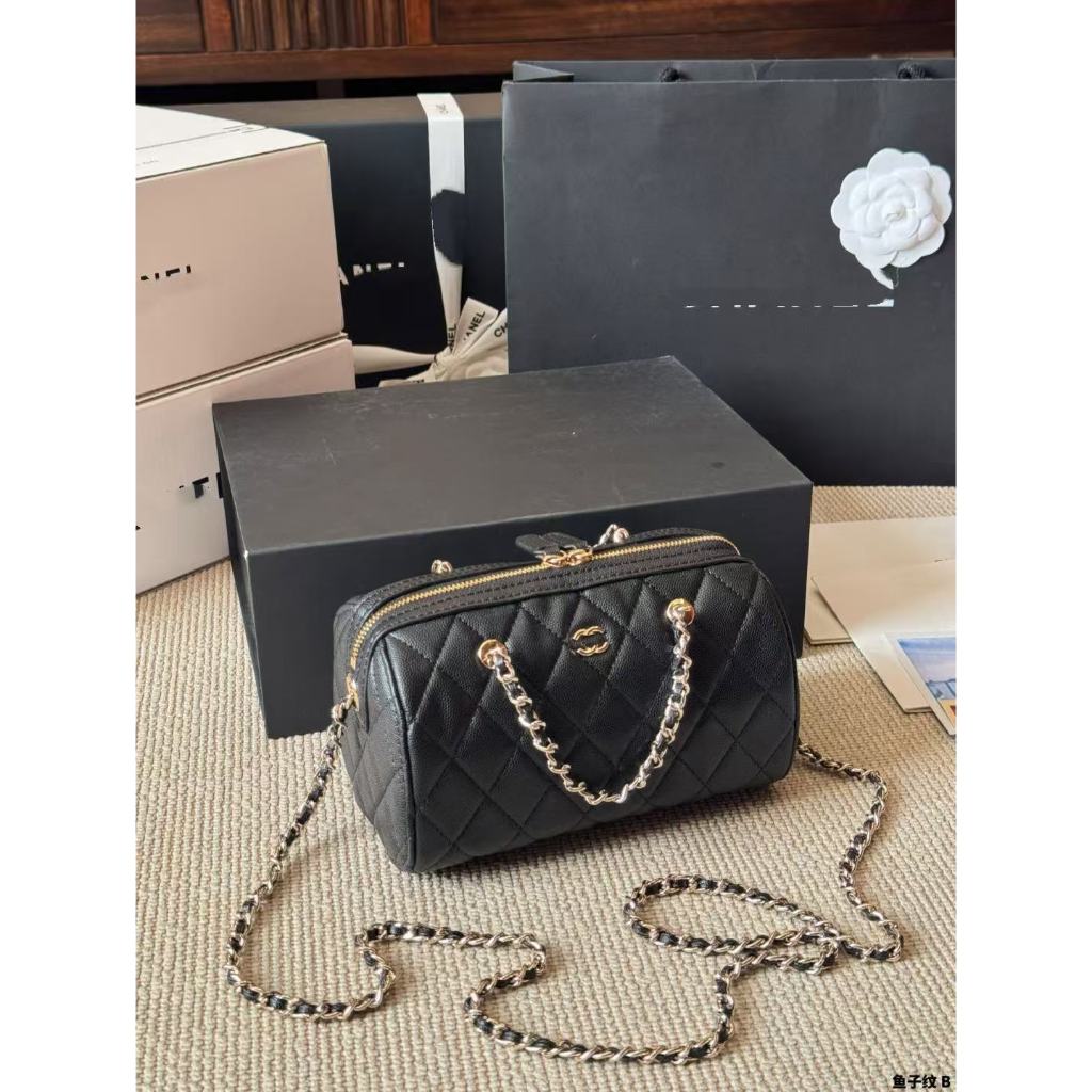 Often กระเป๋าสะพายข้างอเนกประสงค์ Fashion Generous Chain eca
