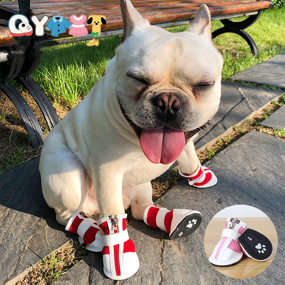 QYPET 4 ชิ้น/ล็อตสัตว์เลี้ยงซิปรองเท้าแมวสุนัข Velcro ปรับลื่นเล่นกลางแจ้งวิ่ง Paw Protector Breathable ตาข่ายรองเท้า