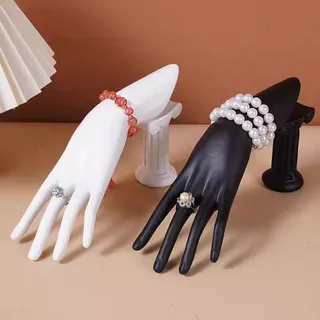 Creative Resin Hand Mannequin – ขาตั้งแสดงเครื่องประดับและที่วางจัดเก็บสําหรับแหวน, สร้อยข้อมือ, นาฬิกา, กําไลข้อมือ, เหมาะสําหรับร้านเครื่องประดับ, ร้าน Windows, ร้านเสริมสวย & Home Organization