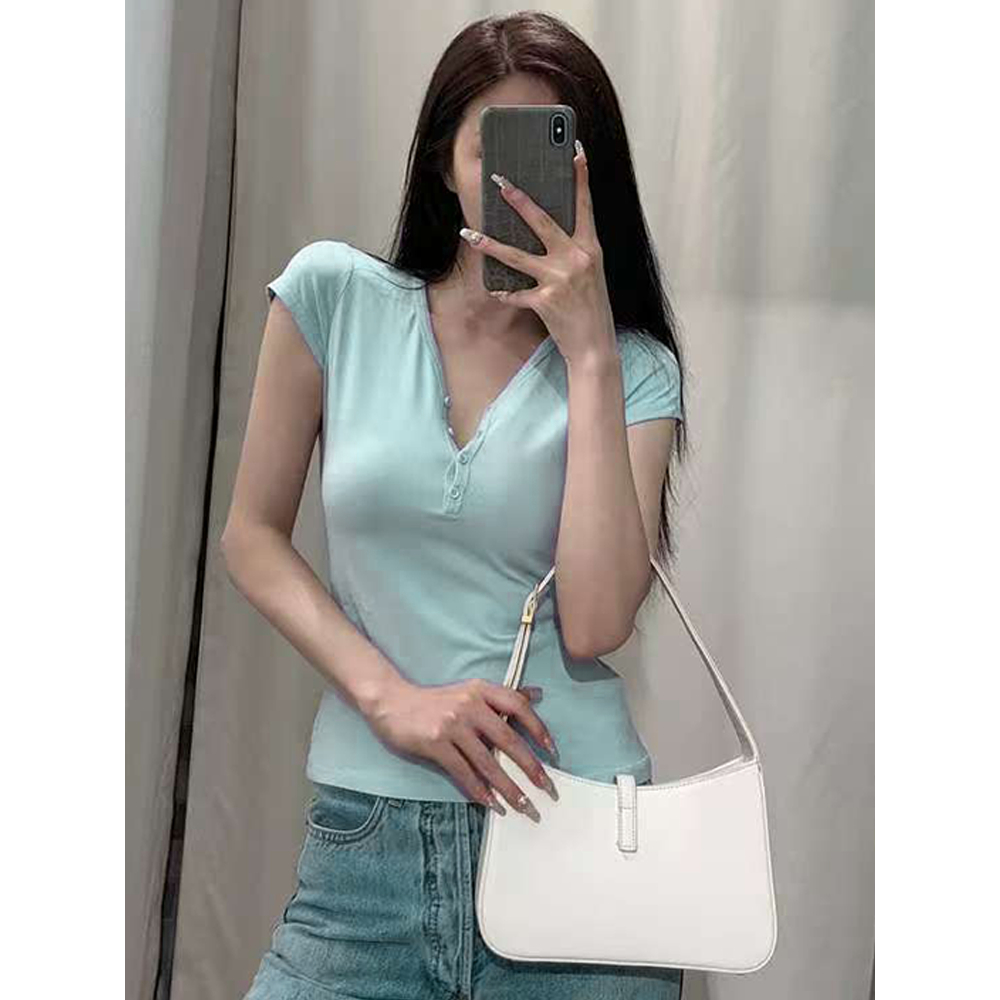 Moses Queen/Queen of Mercy เสื้อยืดแขนสั้นคอวีไหล่ตรงสําหรับผู้หญิงเสื้อตัวสั้นบางและเก๋