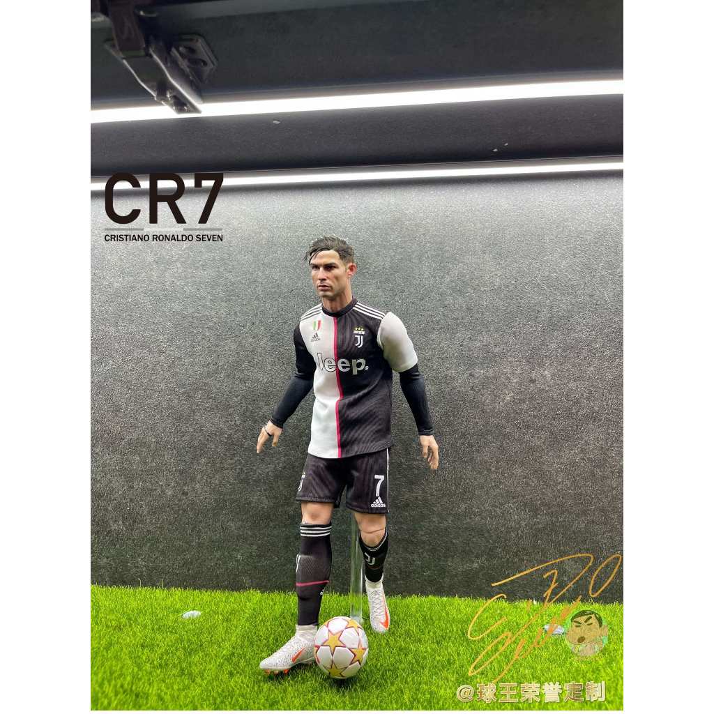 King of Football Honors 1/6  Juventus Cristiano Ronaldo Rooted Hair Ver Action Figure