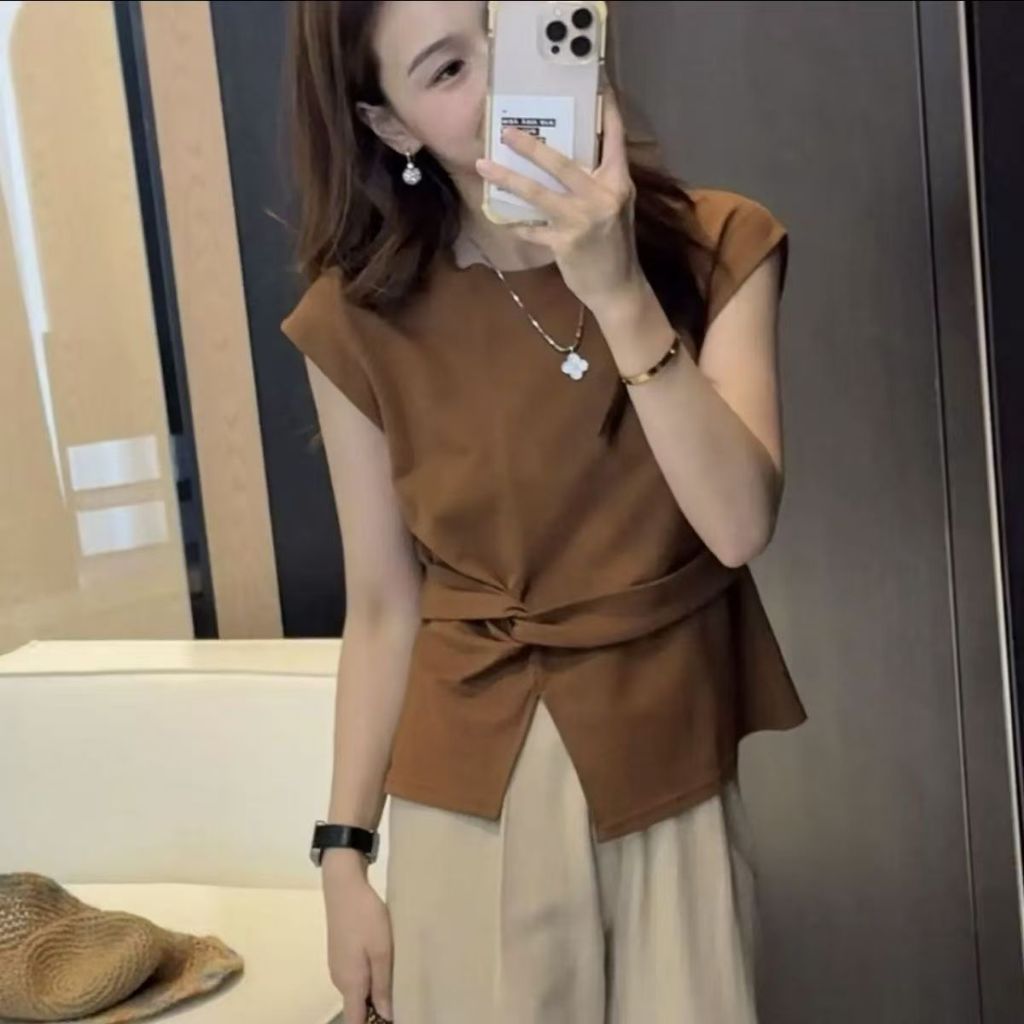เสื้อยืดแฟชั่นทันสมัย ไซส์พิเศษ สวมใส่สบาย มีการบิดรอบคอดesignทันสมัย