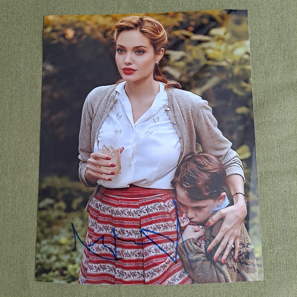 ลงนามภาพถ่าย Angelina Jolie AUTOGRAPHED 10 นิ้ว SIGNED COLLECTION