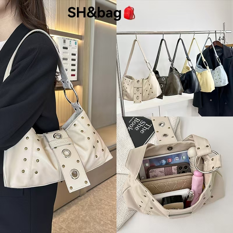 กระเป๋าสะพายข้างผู้หญิง Retro Punk Style Rivet Underarm bag สไตล์เกาหลี Niche hieta Tote bag Multico