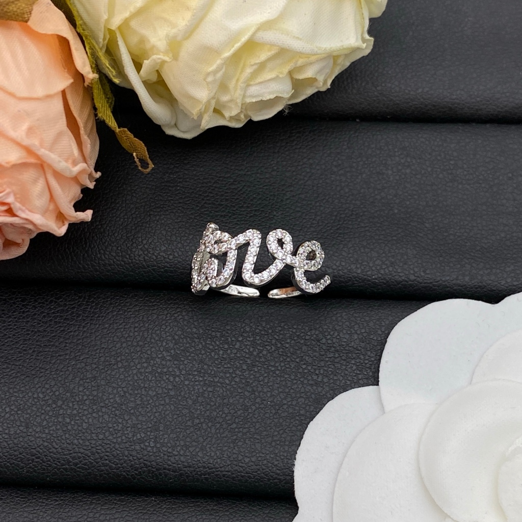 Tiffany & Co. แหวนRose Gold สำหรับทั้งผู้ชายและผู้หญิง