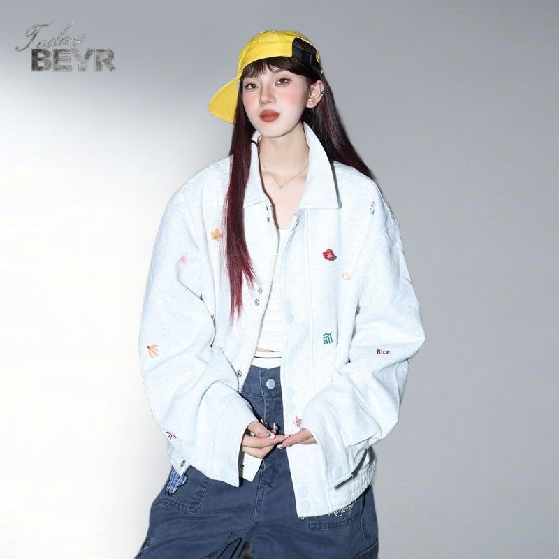 เสื้อแจ็คเก็ตเย็บปักถักร้อยลายดอกไม้สําหรับเยาวชน 2025 ฤดูใบไม้ร่วงใหม่ Release Unisex ขนาดใหญ่คอ Casual Workwear สไตล์