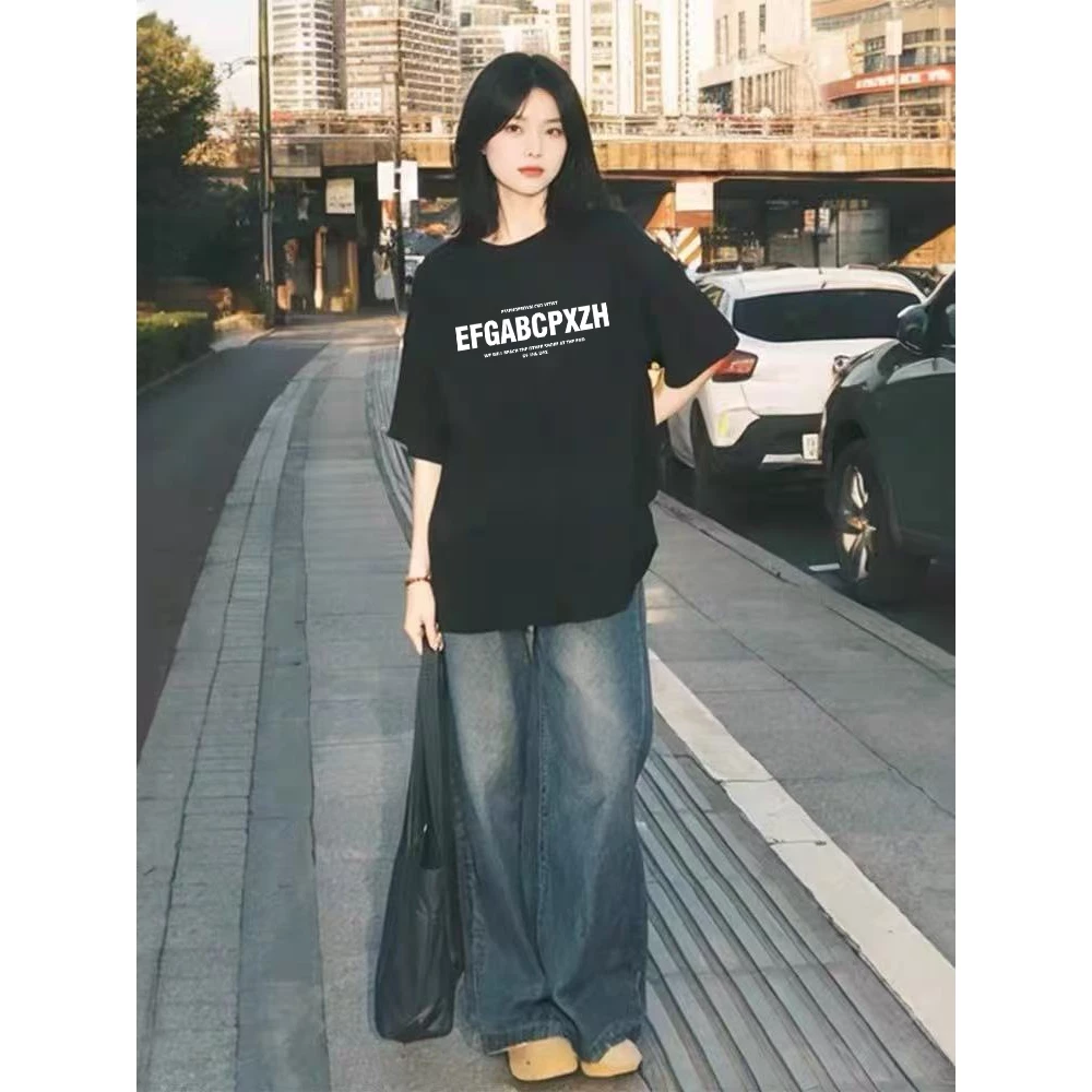 (Cotton 100%)Cotton 100 % เสื้อยืดสำหรับผู้ชายและผู้หญิง ผ้าคุณภาพดี สวมใส่สบาย สไตล์เกาหลี ลายสติชขนาดใหญ่ ไซส์ M-3XL มีสีมากขึ้น มี 6 สีให้เลือก ยืดพิมพ์ลาย คอกลม สไตล์ลำลอง เสื้อ ผ้า แฟชั่น ราคา ส่ง เสื้อ ยืด ขนาด ใหญ่ หลวม C1618 thumbnail 4