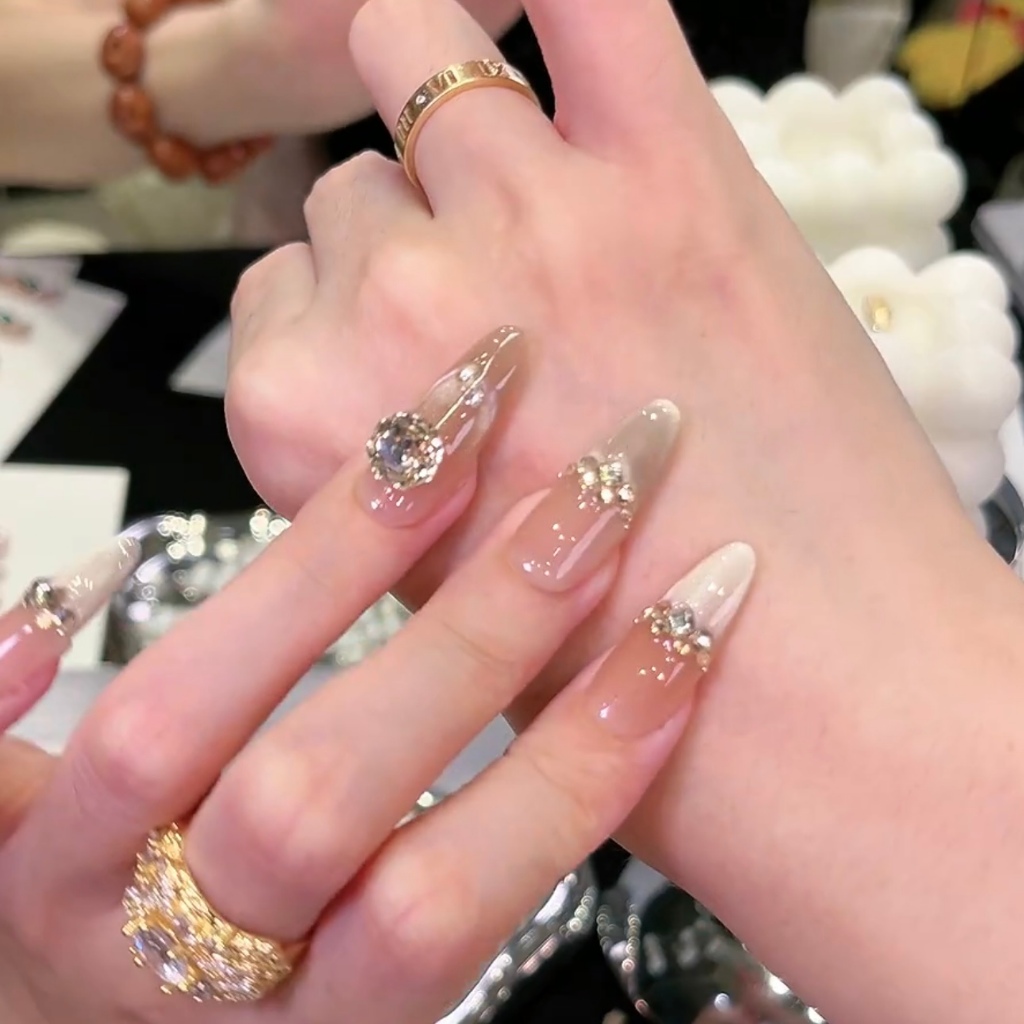 C0162-163 เล็บปลอมสําเร็จรูป ทำด้วยมือ 10 ชิ้น/กล่อง หรูหรา ทันสมัย ดูแพง ดีไซน์สวย ประณีต สวมง่าย ใช้ซ้ำได้