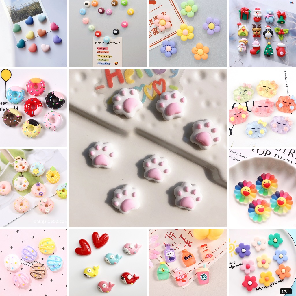 ชุด 12 ชิ้น แม่เหล็กติดตู้เย็นน่ารัก / กระป๋องโค้ก / ขวดเครื่องดื่ม / แป้งโดว์ / แม่เหล็กโลหะ / สติกเกอร์ตู้เย็น