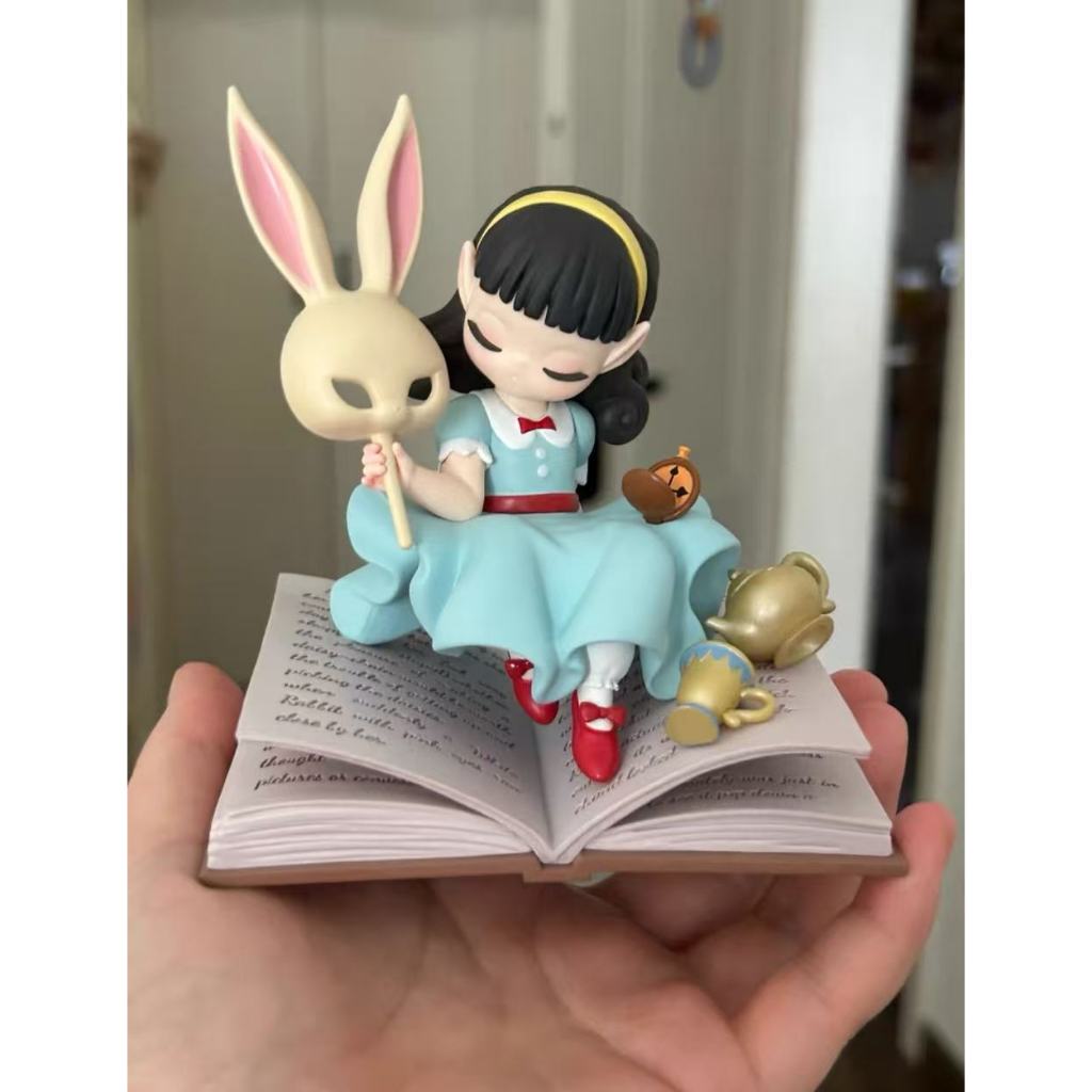52TOYS Sleep Tales of Enchanted Dream Series Secret Figure & Set 8 ออกแบบตุ๊กตาอุปกรณ์เสริมของขวัญ WTNU