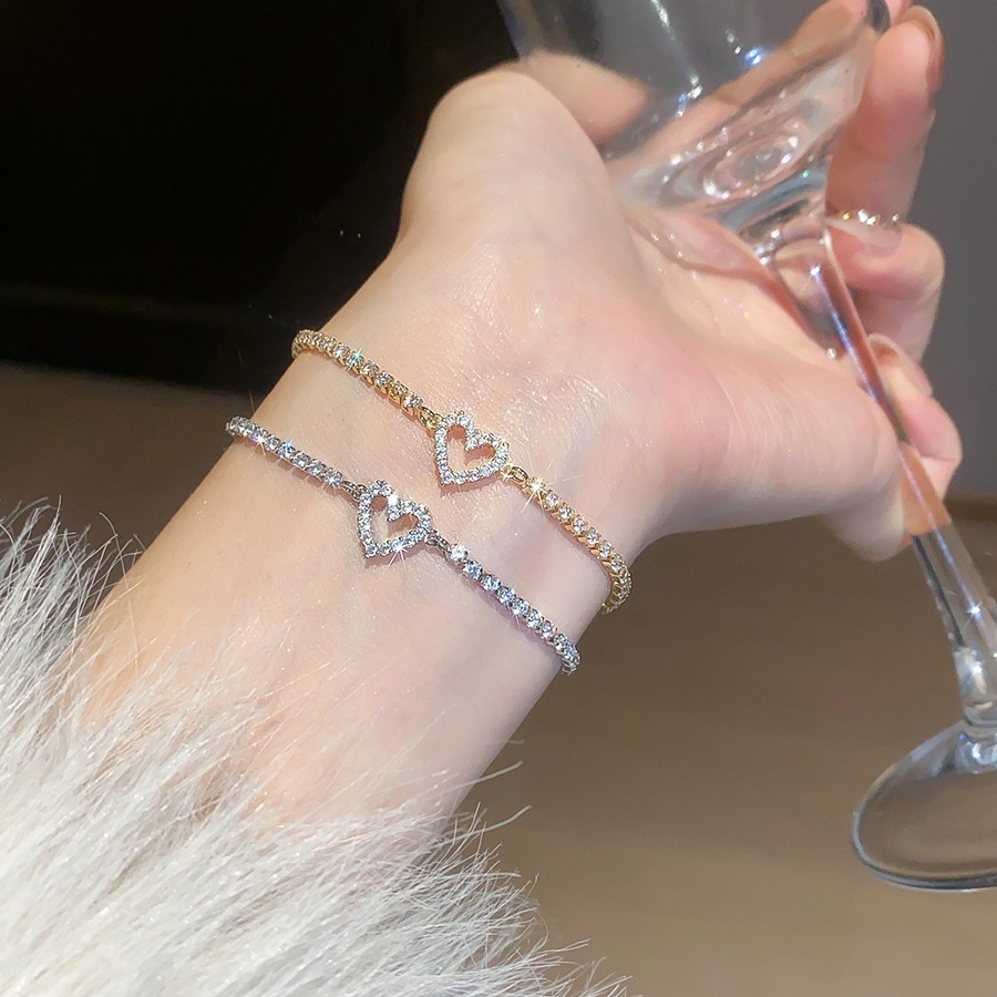 [จูวบิวตี้] สร้อยข้อมือระดับไฮเอนด์ แฟชั่นสร้อยข้อมือสไตล์สดใส เพื่อบุคลิกภาพที่โดดเด่น