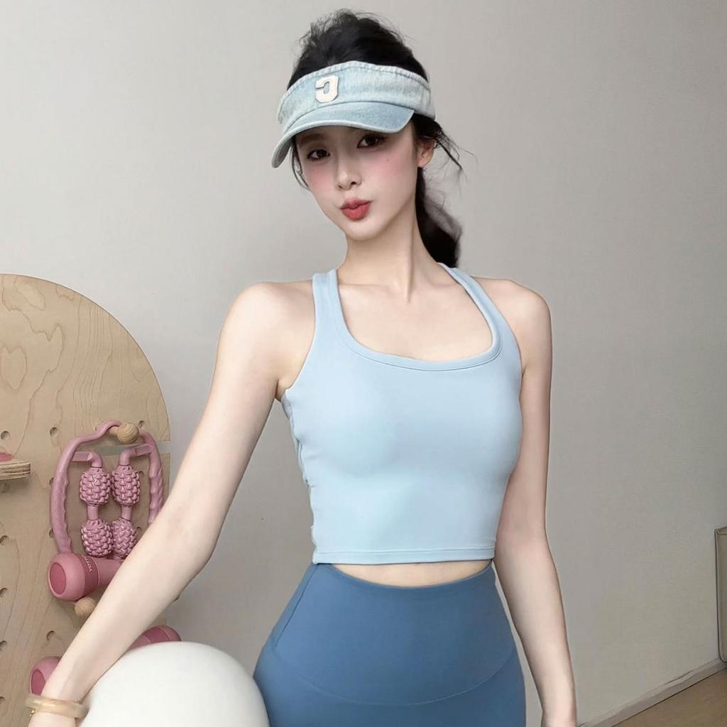 เสื้อกล้ามสำหรับโยคะและฟิตเนส สีทึบ ออกแบบเพื่อความกระชับและความสะดวกในการออกกำลังกาย
