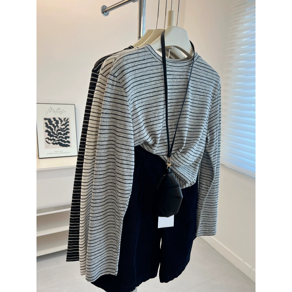 Age-Reduction Retro Back Button Stripes All-Match เสื้อยืดแขนยาว Bo