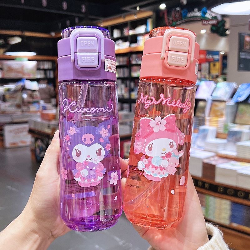 กระติกน้ำเด็ก หลอดเด้ง ขนาด 500ml🎉Hello Kitty  ขวดน้ำเปิดฝาลายการ์ตูนแบบพกพา  สำหรับเด็ก