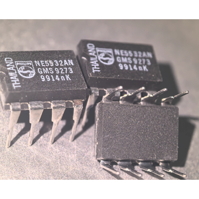 1 PC ยี่ห้อใหม่นําเข้า NE5532AN ปลั๊กตรง DIP-8 สีขาวสายคลาสสิก dual op amp จุดสามารถยิงโดยตรง