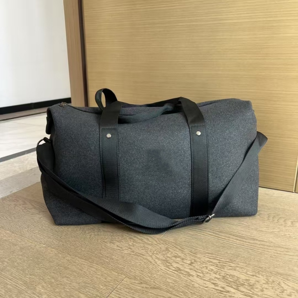 ของขวัญวีไอพี! กระเป๋าเดินทาง Fashion Limited Edition (ขนาด: 46*20*34ซม.)