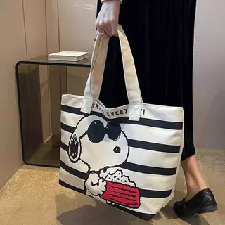 【จัดส่งจากประเทศไทย】🌼พร้อมส่ง🌼 กระเป๋าผ้า ลายการ์ตูนสนูปปี้ กระเป๋าถือ กระเป๋าสะพายไหล่ และพนักงานออฟฟิศ
