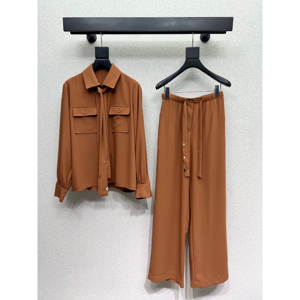 2025 เสื้อเชิ้ตและกางเกงสีน้ําตาลแขนยาวผู้หญิง L ล่าสุด Size:S-XL Yc3