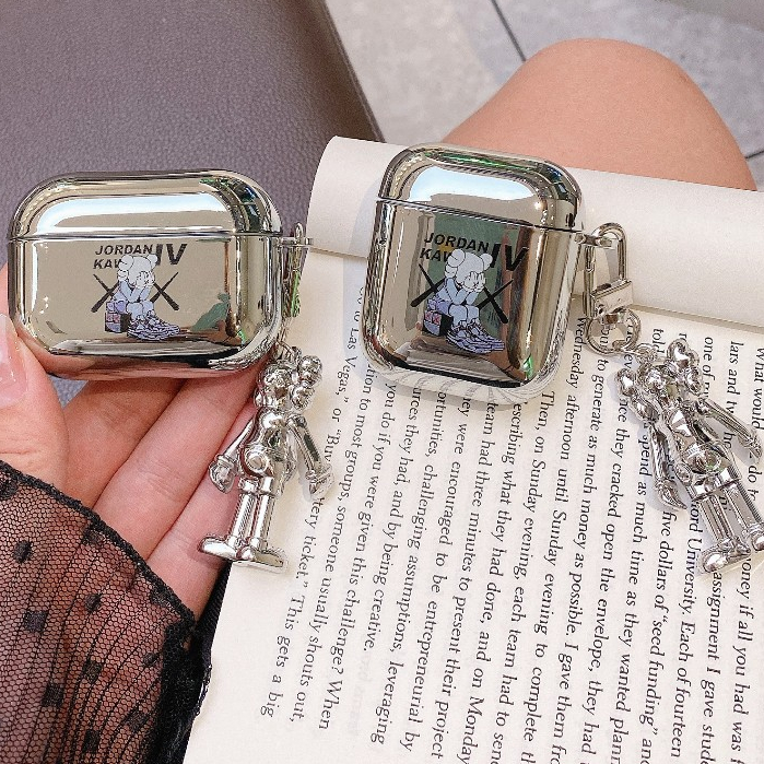 การ์ตูนอินเทรนด์ครอบคลุมใบหน้า Sesame Street + จี้ไฟฟ้าเงิน anti drop กระเป๋านุ่มสําหรับหูฟัง Apple 