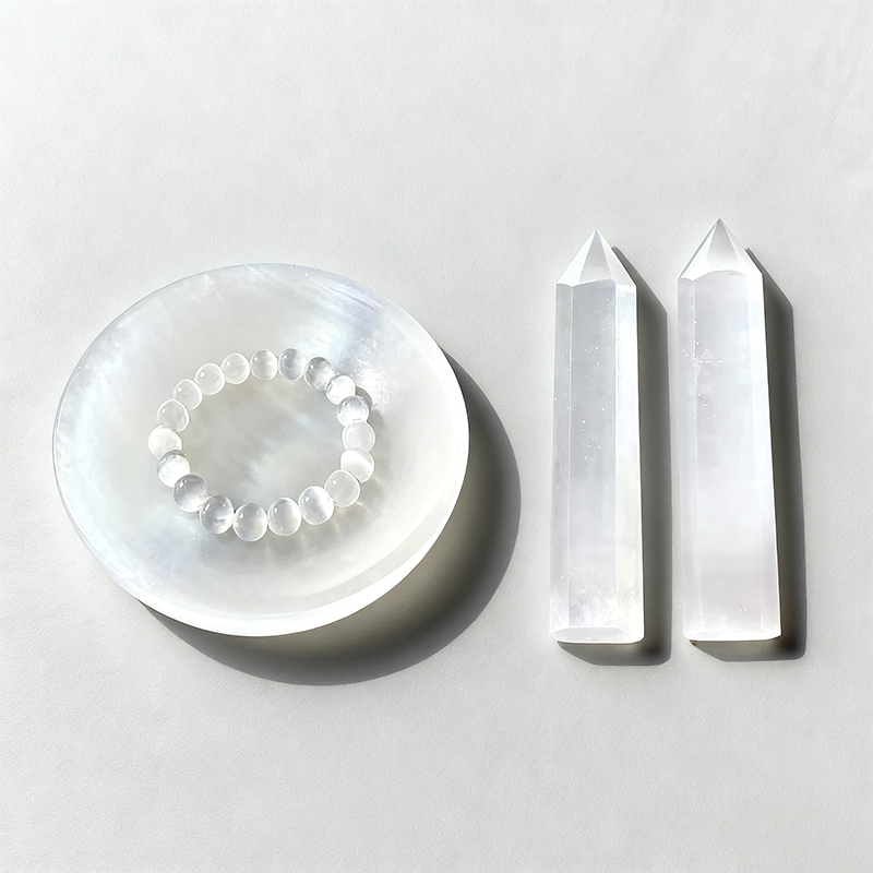 Selenite ชุดเซเลนส์ไนท์ - สร้อยข้อมือเซเลไนต์ | หอคอย | ลูกบอล | ของตกแต่งฮวงจุ้ยสำหรับการทำสมาธิและการชำระล้างพลังงาน
