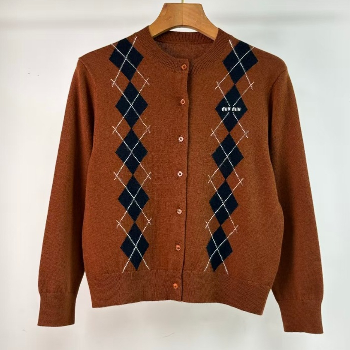 Miumi * Letter Jacquard French Preppy Style Retro ถักเปิด