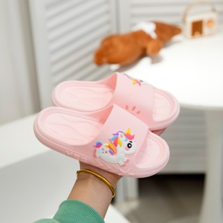 รองเท้าแตะลายการ์ตูนน่ารัก พื้นนุ่มป้องกันลื่น เหมาะสมกับเด็…