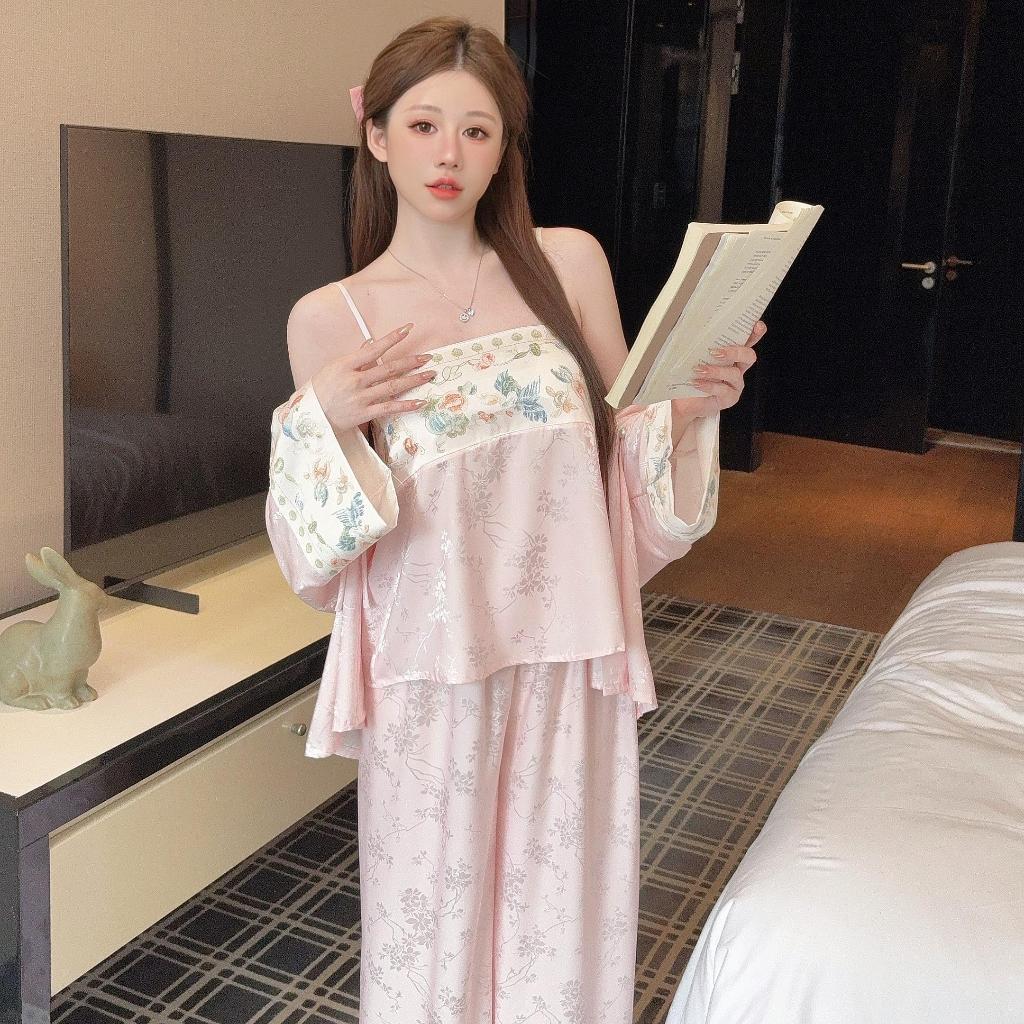 ชุดนอนชุดสามชิ้นสุภาพสตรีผ้าไหมระดับไฮเอนด์ Jacquard Luxury Palace ดอกไม้แขนยาว Loungewear