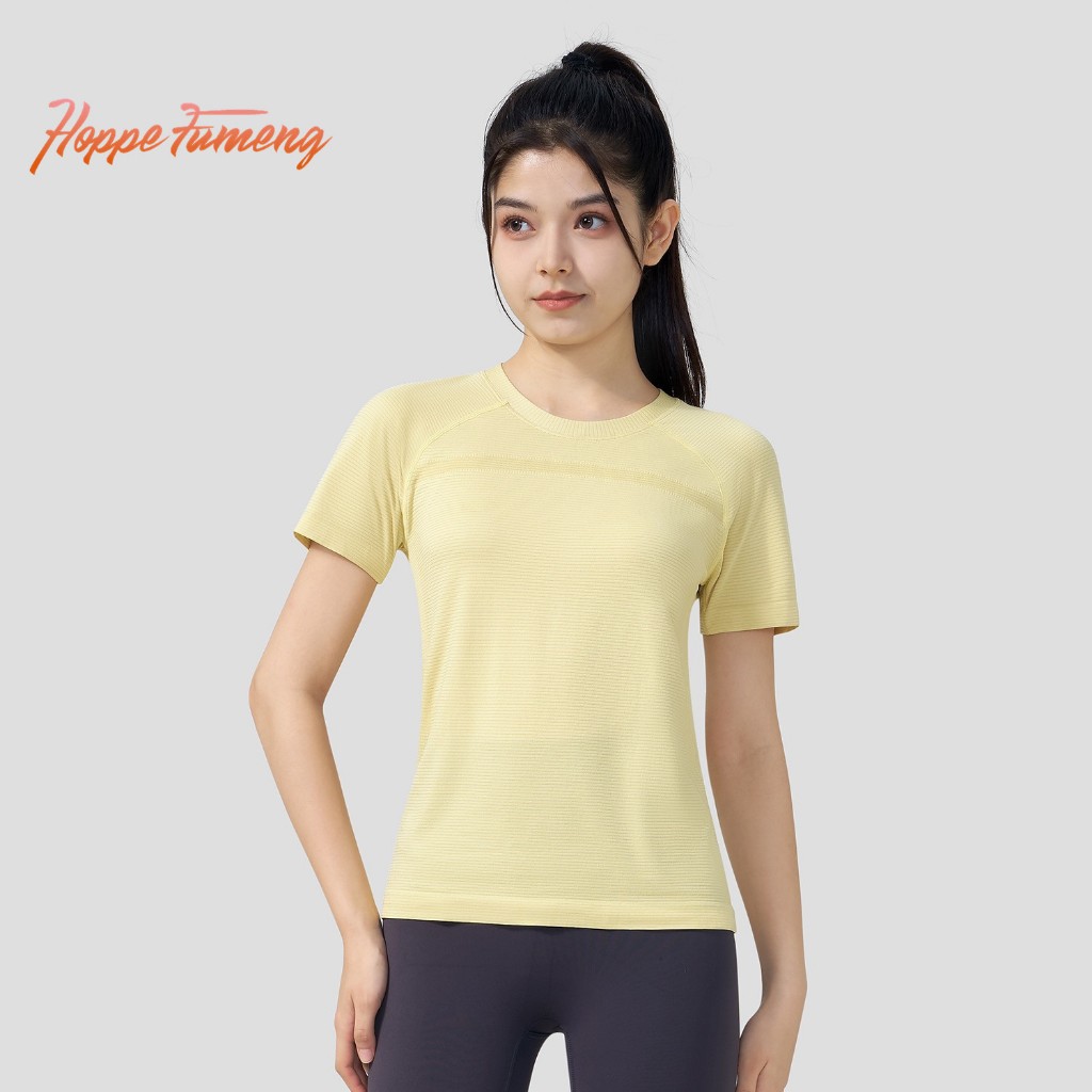 เสื้อยืดแขนสั้นสำหรับโยคะแบบไร้รอยต่อ สไตล์สำหรับผู้หญิง