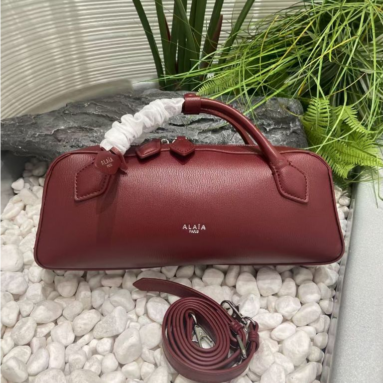 ALAIA 2025 สไตล์ใหม่ Retro หนัง Dachshund กระเป๋า Niche Design กระเป๋าอาหารค่ําแฟชั่น All-Match Comm